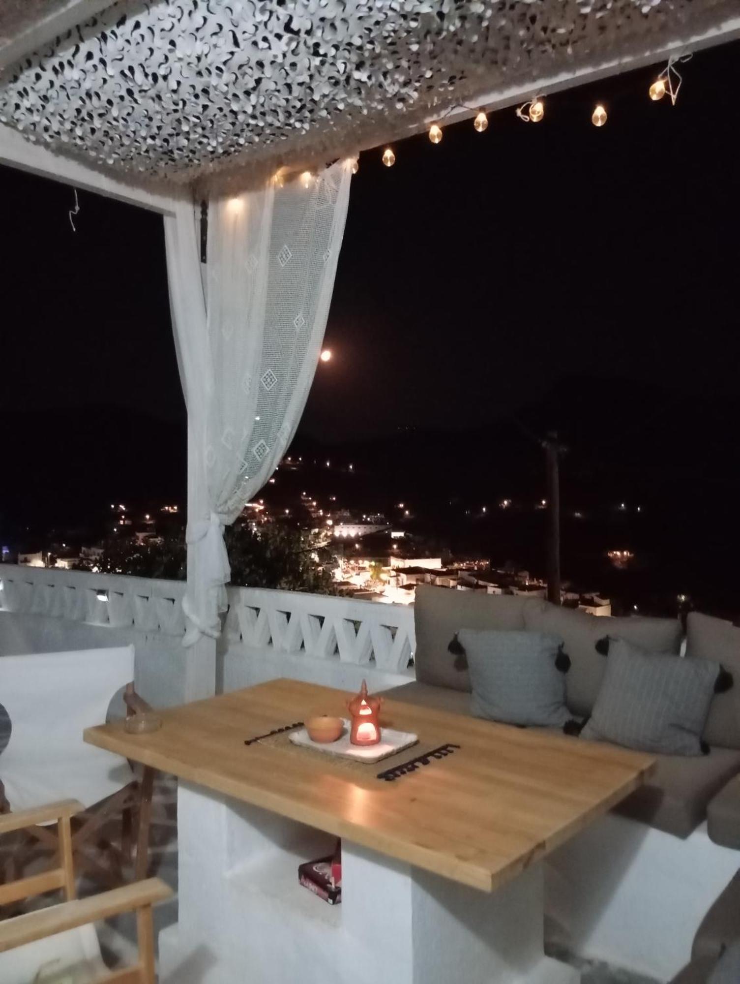 Vasiliki Skyros Castle View Villa Exterior photo
